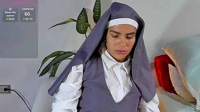 ClaraMariaMon online show from 01/21/25, 06:55