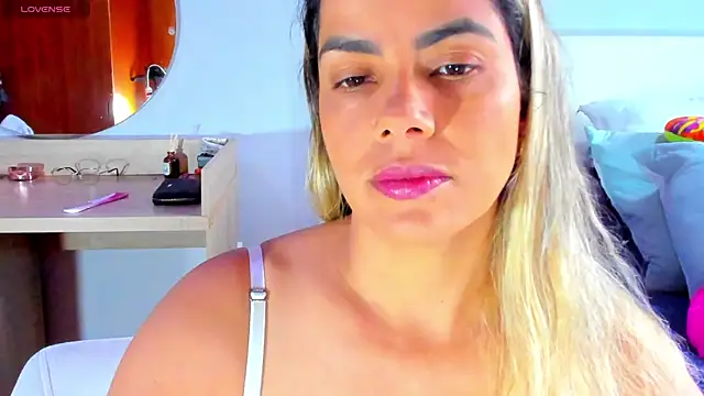 ClaraMariaMon online show from 03/22/25, 04:26