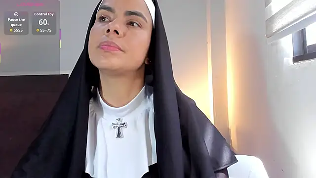 ClaraMariaMon online show from 11/04/25, 03:33