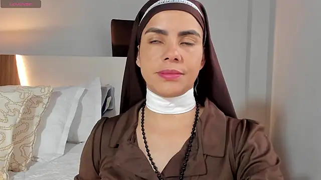 ClaraMariaMon online show from 04/10/26, 03:06