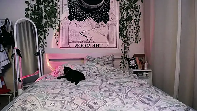 Snapshot of Marcellean chatting on 02/26/25, 02:15 Marcellean online show from 02/26/25, 02:15