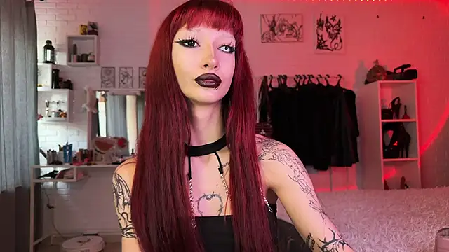 Snapshot of Marcellean chatting on 10/18/25, 05:43 Marcellean online show from 10/18/25, 05:43