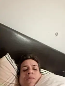 Snapshot of Tulio_maravilha12 chatting on 03/01/26, 10:06 Tulio maravilha12 online show from 03/01/26, 10:06