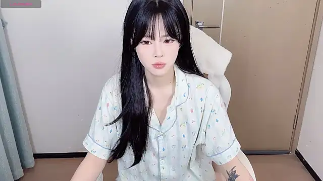 Mini-X online show from 10/10/25, 07:07