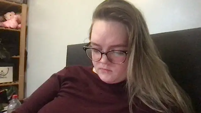 honeyyy24 online show from 11/09/25, 03:54