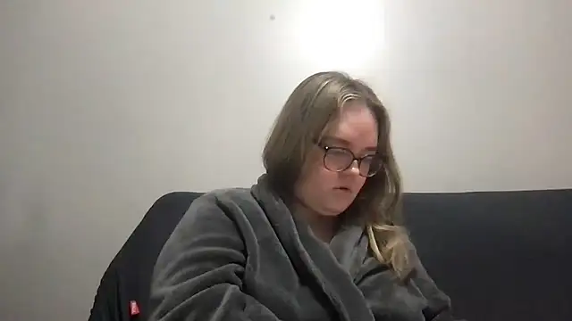 honeyyy24 online show from 03/30/26, 09:43