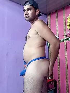 Snapshot of travieso2893 chatting on 12/26/24, 11:24 travieso2893 online show from 12/26/24, 11:24