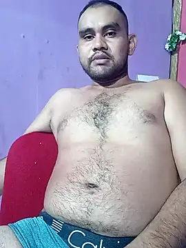 Snapshot of travieso2893 chatting on 12/30/24, 03:25 travieso2893 online show from 12/30/24, 03:25