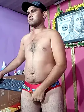 Snapshot of travieso2893 chatting on 01/23/25, 11:36 travieso2893 online show from 01/23/25, 11:36