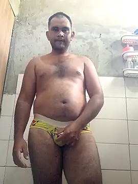 Snapshot of travieso2893 chatting on 03/03/25, 06:33 travieso2893 online show from 03/03/25, 06:33