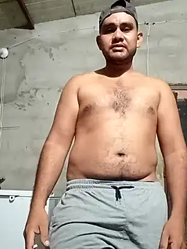 Snapshot of travieso2893 chatting on 03/06/25, 01:27 travieso2893 online show from 03/06/25, 01:27