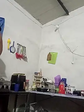 Snapshot of travieso2893 chatting on 09/30/25, 03:22 travieso2893 online show from 09/30/25, 03:22