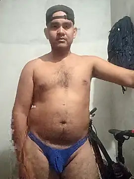 Snapshot of travieso2893 chatting on 10/01/25, 03:01 travieso2893 online show from 10/01/25, 03:01