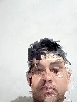 Snapshot of travieso2893 chatting on 10/17/25, 03:31 travieso2893 online show from 10/17/25, 03:31