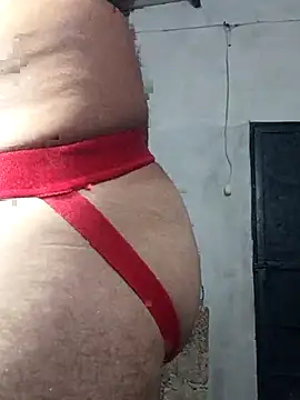 Snapshot of travieso2893 chatting on 10/31/25, 02:56 travieso2893 online show from 10/31/25, 02:56