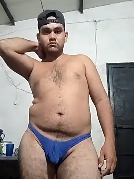 Snapshot of travieso2893 chatting on 11/05/25, 03:17 travieso2893 online show from 11/05/25, 03:17