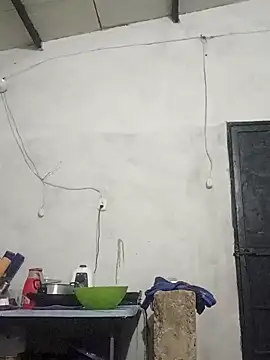 Snapshot of travieso2893 chatting on 11/25/25, 03:06 travieso2893 online show from 11/25/25, 03:06