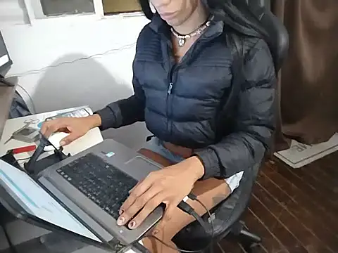 morenaindiaofc online show from 09/15/25, 11:38