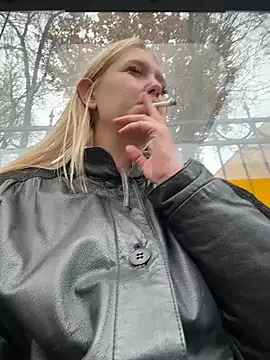 Snapshot of Milkyy_wway chatting on 10/26/25, 07:47 Milkyy wway online show from 10/26/25, 07:47