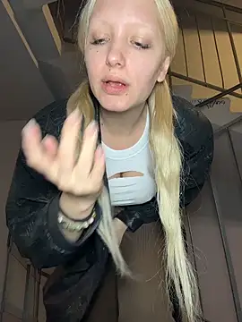 Snapshot of Milkyy_wway chatting on 02/07/26, 04:16 Milkyy wway online show from 02/07/26, 04:16