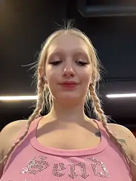 Snapshot of Milkyy_wway chatting on 03/02/26, 06:14 Milkyy wway online show from 03/02/26, 06:14