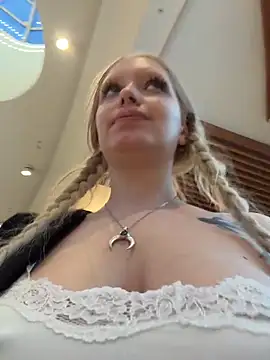 Milkyy wway online show from 04/17/26, 05:16