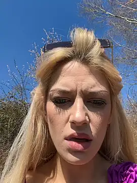 Lolitaxlola online show from 03/20/25, 11:38