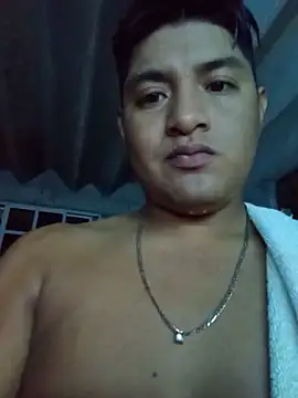 Snapshot of Roysitobebe_ chatting on 05/13/26, 05:16 Roysitobebe online show from 05/13/26, 05:16