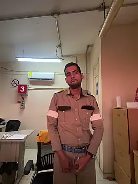 EnriquePersian197 online show from 02/13/26, 12:17