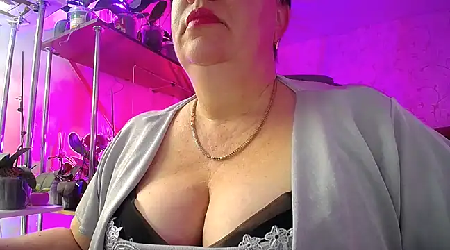  Sweet Woman online show from 02/08/25, 12:50