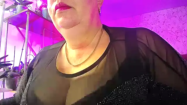  Sweet Woman online show from 10/26/25, 05:35