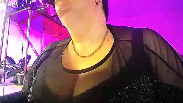  Sweet Woman online show from 03/04/26, 05:35