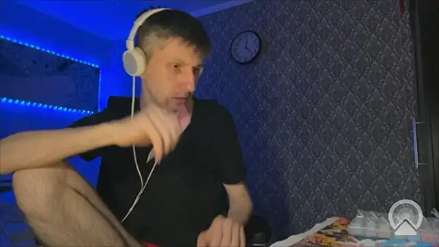 Aki-Laky online show from 03/28/26, 07:24