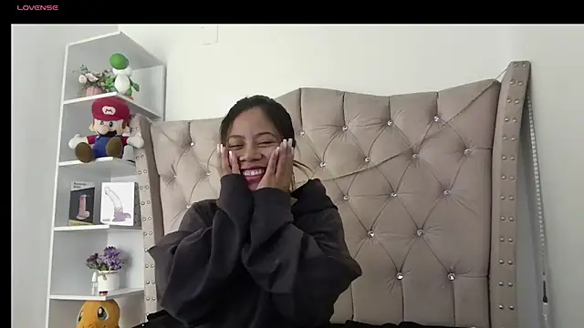 Snapshot of Sweet_Orianaa chatting on 06/21/26, 02:30 Sweet Orianaa online show from 06/21/26, 02:30