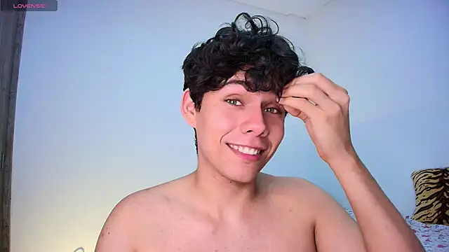 Snapshot of Naytoon__lex chatting on 11/06/25, 10:05 Naytoon lex online show from 11/06/25, 10:05