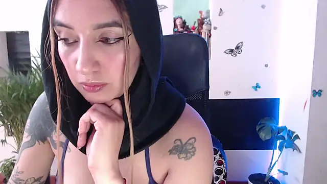 Lia-mitch online show from 11/04/25, 06:40