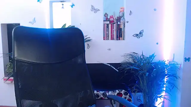 Lia-mitch online show from 05/14/26, 07:09