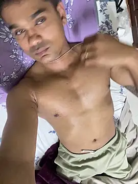 Snapshot of loveboyrp chatting on 02/04/25, 08:35 loveboyrp online show from 02/04/25, 08:35