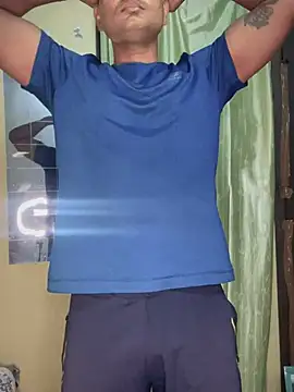 Snapshot of loveboyrp chatting on 02/26/25, 03:32 loveboyrp online show from 02/26/25, 03:32