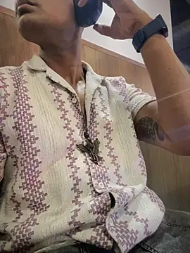 Snapshot of loveboyrp chatting on 02/26/25, 10:15 loveboyrp online show from 02/26/25, 10:15