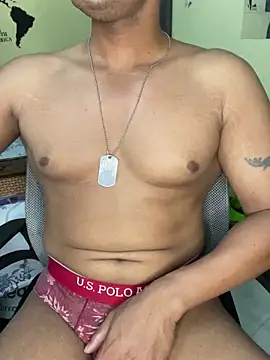 Snapshot of loveboyrp chatting on 09/10/25, 03:06 loveboyrp online show from 09/10/25, 03:06