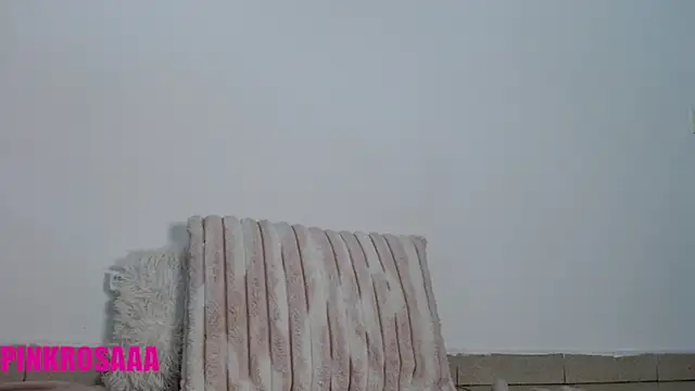 pinkrosaaa online show from 06/19/26, 10:41