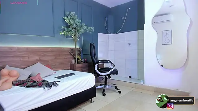 megan morgan01 online show from 11/18/25, 12:31