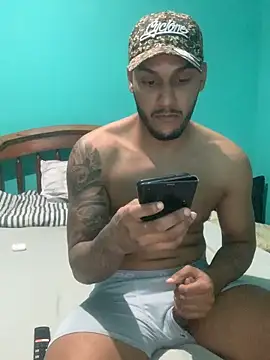 Snapshot of Pinocchiu chatting on 11/20/25, 03:07 Pinocchiu online show from 11/20/25, 03:07