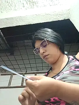 naughty-girl01 online show from 02/03/25, 10:14