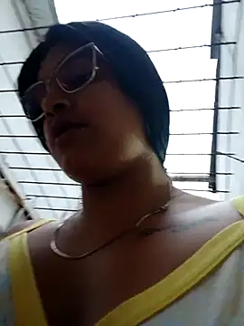 naughty-girl01 online show from 03/02/25, 11:18