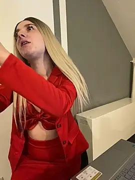 Neneparisxll online show from 02/13/25, 11:37