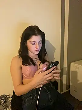 Neneparisxll online show from 02/20/25, 10:37