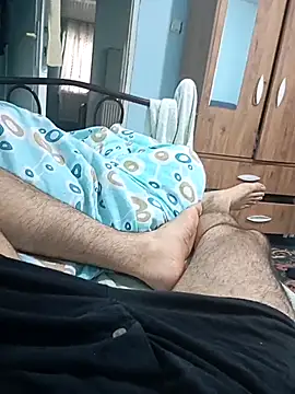 Snapshot of okan3456ok chatting on 10/19/25, 04:57 okan3456ok online show from 10/19/25, 04:57