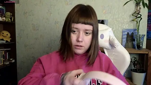 June shy0 online show from 01/26/25, 08:03